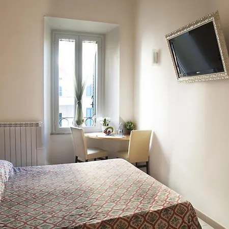Couette-café Merulana 4*
